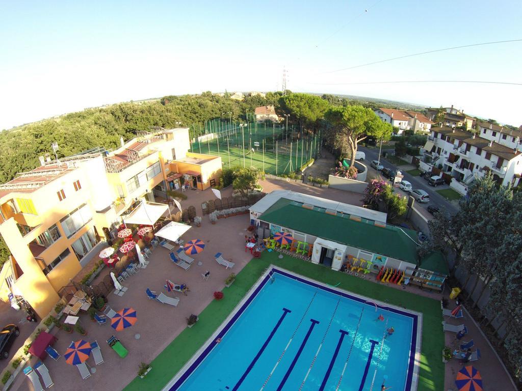 Village Sport Holidays Cerveteri Phòng bức ảnh